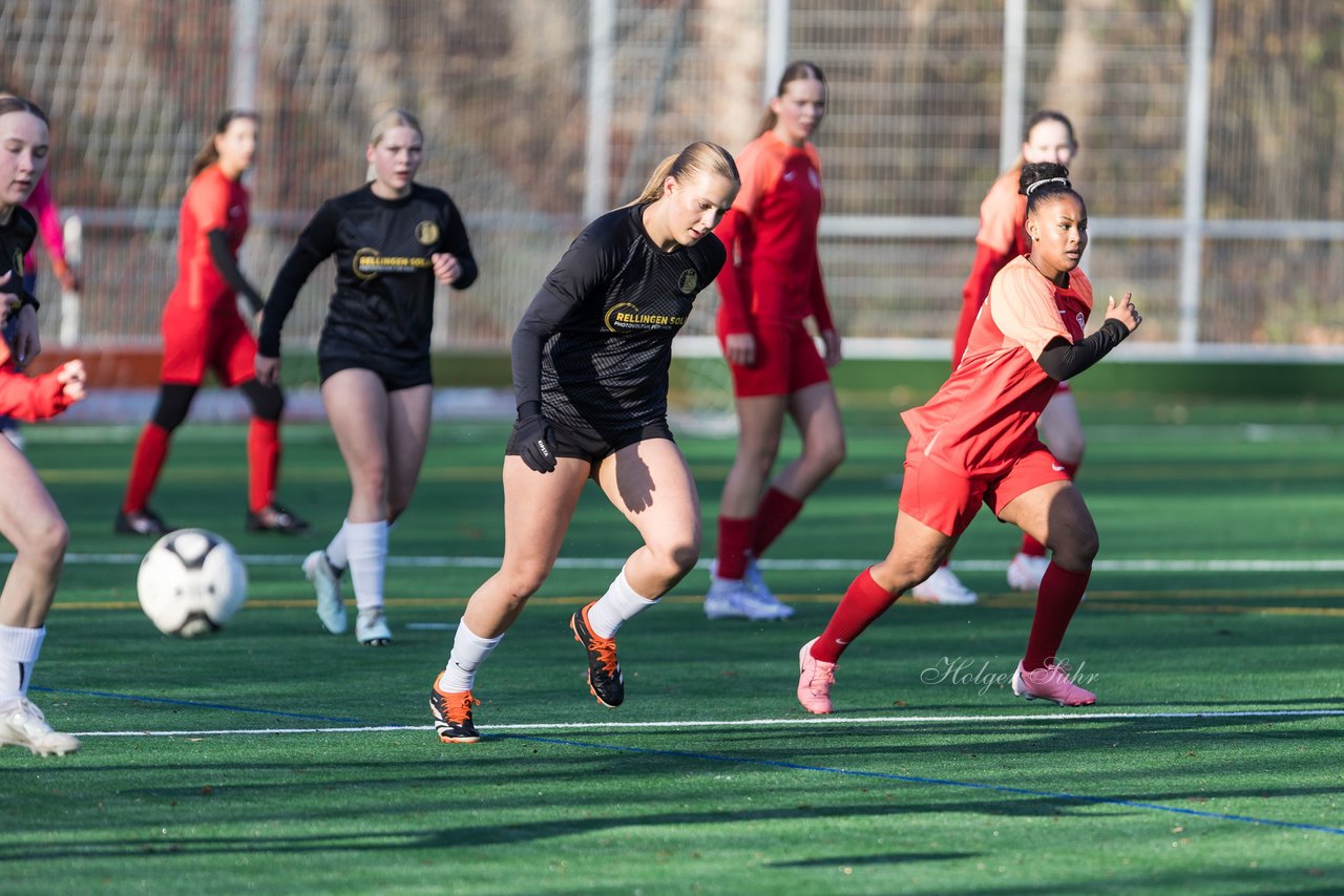 Bild 201 - wBJ VfL Pinneberg2 - Eimsbuttler TV 3 : Ergebnis: 5:0